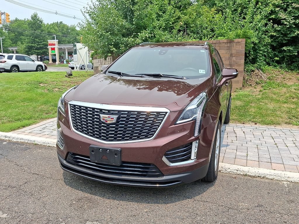 Certified 2022 Cadillac XT5 Luxury AWD/4WD image 3