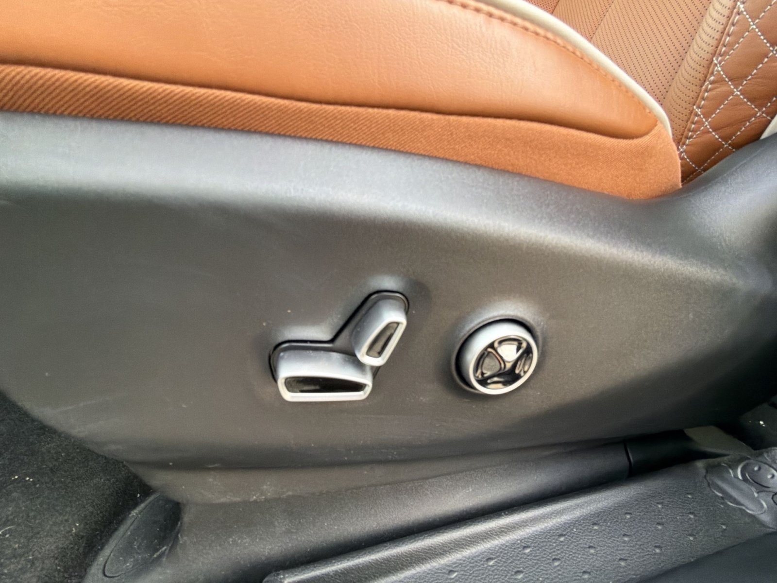 New 2026 Chrysler Pacifica Pinnacle FWD image 14