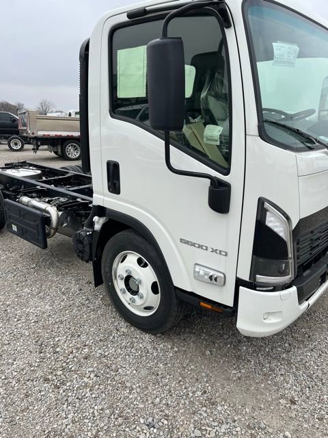 New 2025 Chevrolet Low Cab Forward 5500 XD image 4