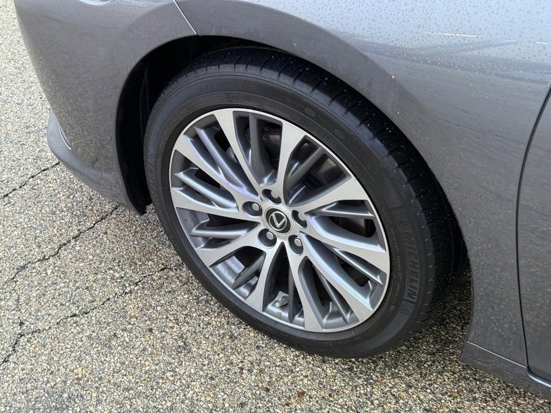 Used 2019 Lexus ES 350 image 10