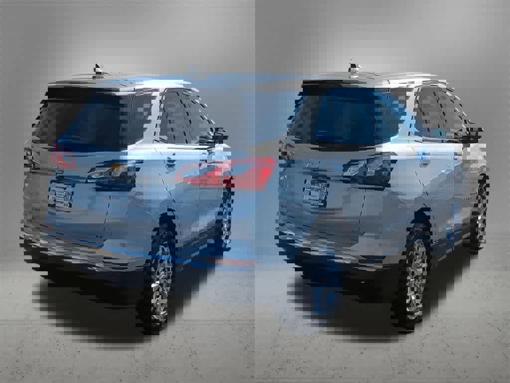 Used 2020 Chevrolet Equinox LT w/ Driver Convenience Package image 6