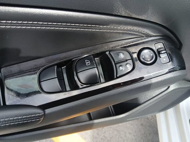 Used 2023 Nissan Altima 2.5 SL AWD/4WD image 15
