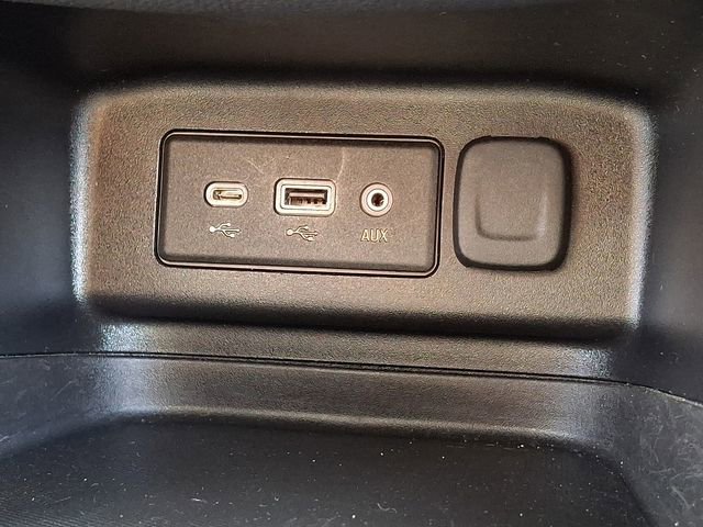 Used 2020 Chevrolet Equinox LT image 25