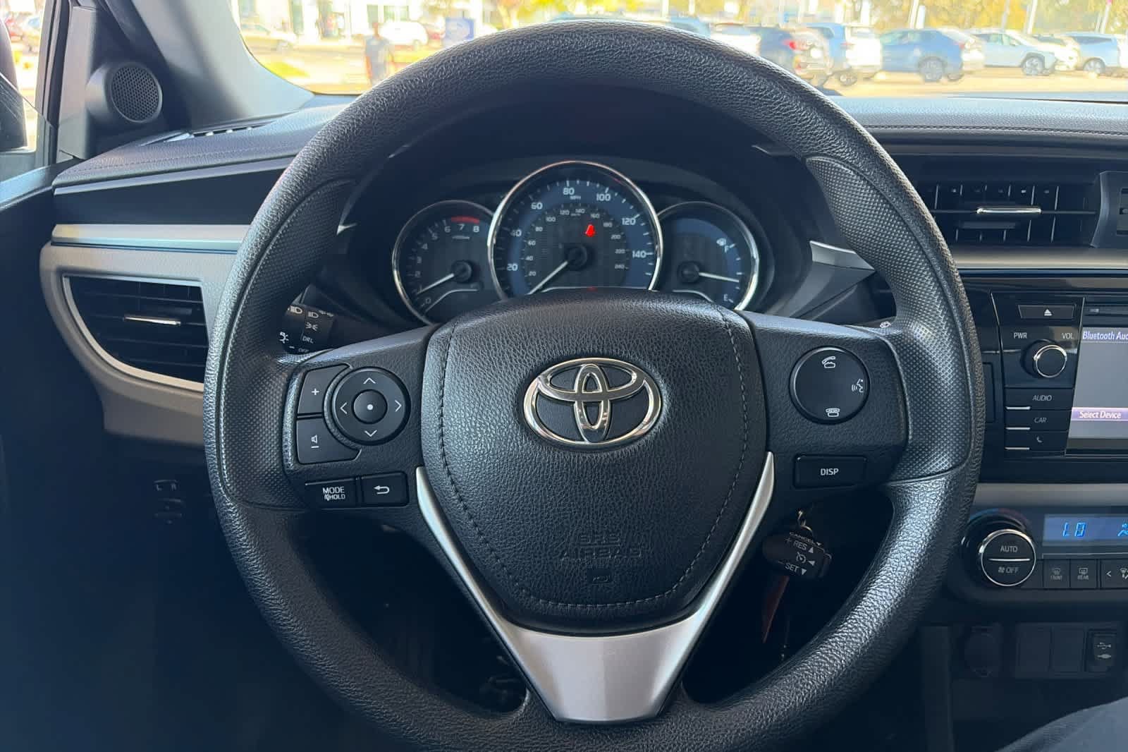 Used 2016 Toyota Corolla LE FWD image 22