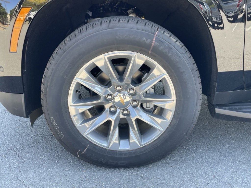 New 2026 Chevrolet Suburban Premier w/ Sun And Tow Package image 31