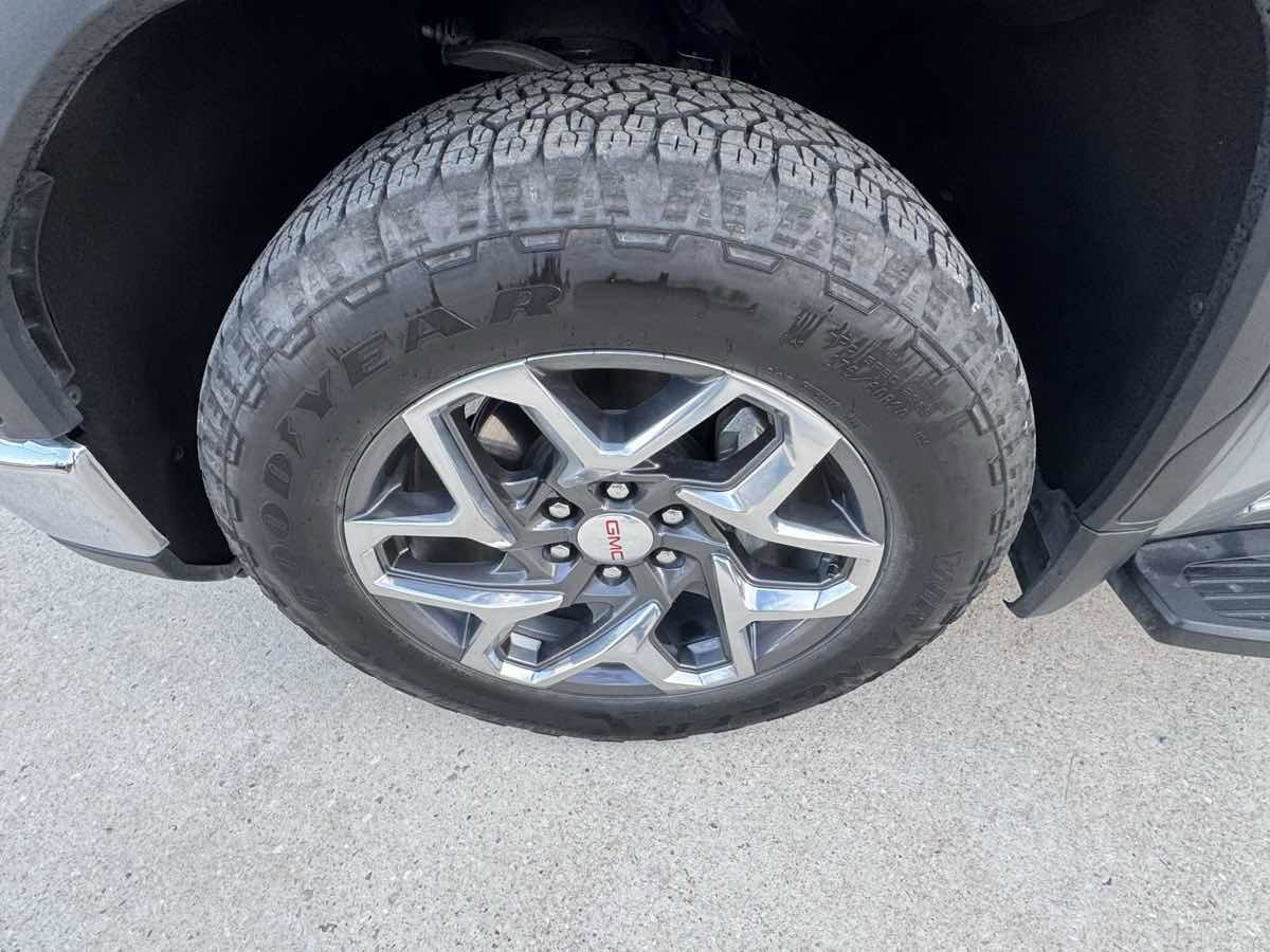 Used 2023 GMC Sierra 1500 SLT w/ SLT Premium Package image 36