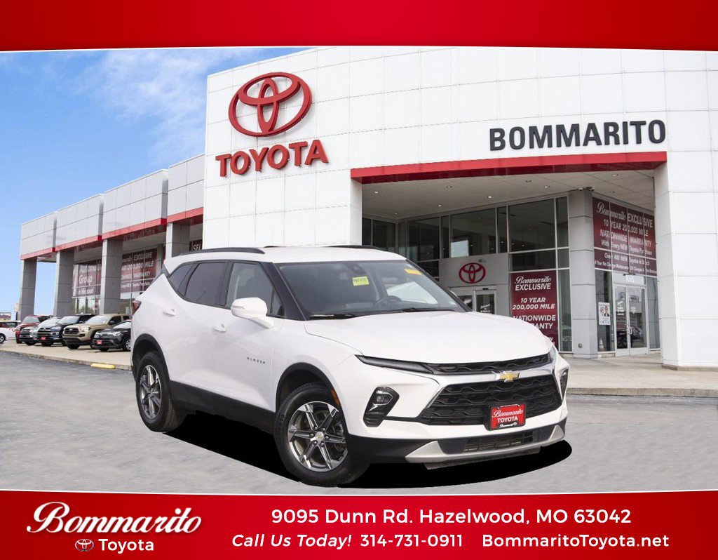 Used 2024 Chevrolet Blazer LT image 1