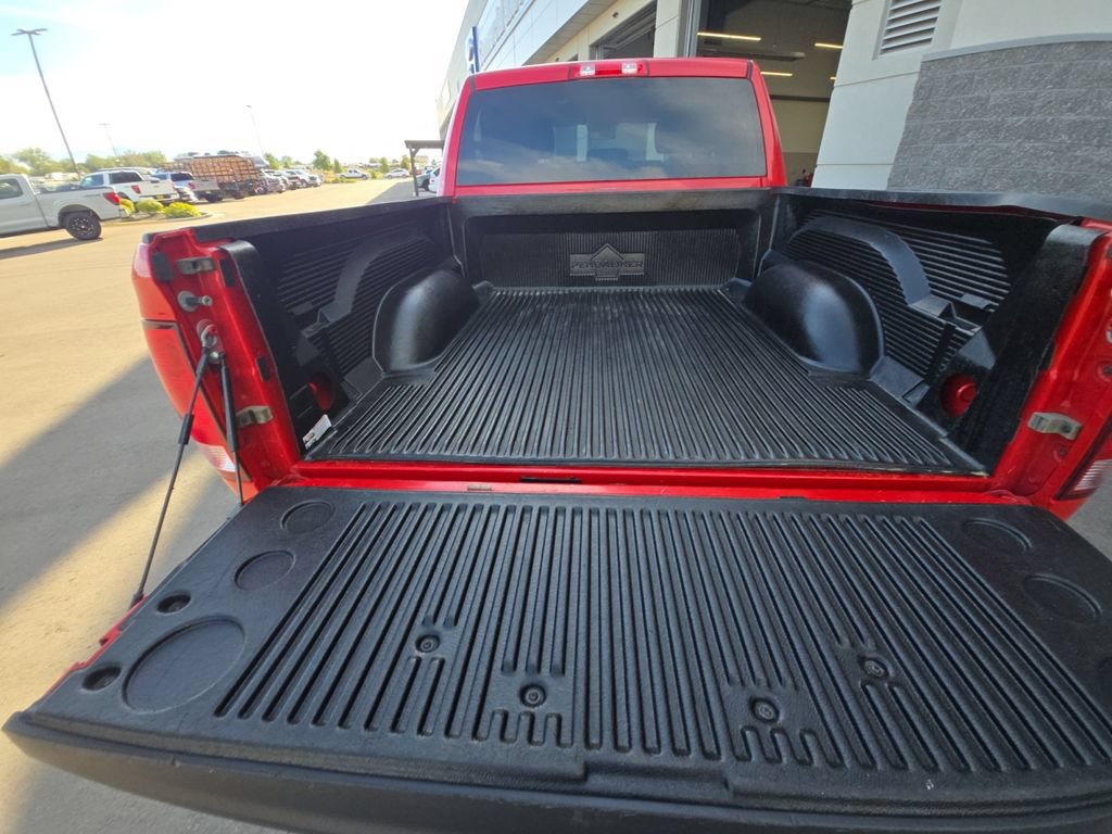 Used 2017 RAM 1500 Express AWD/4WD image 29