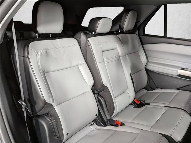 Used 2021 Ford Explorer XLT w/ Equipment Group 202A image 23
