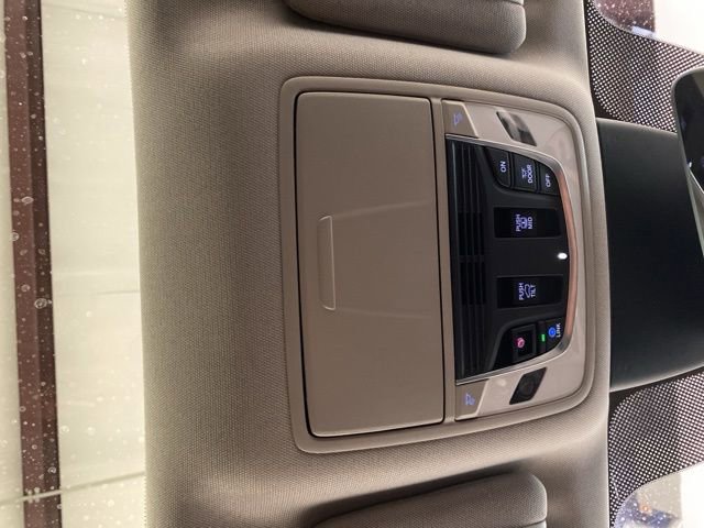 Used 2023 Acura MDX SH-AWD image 14