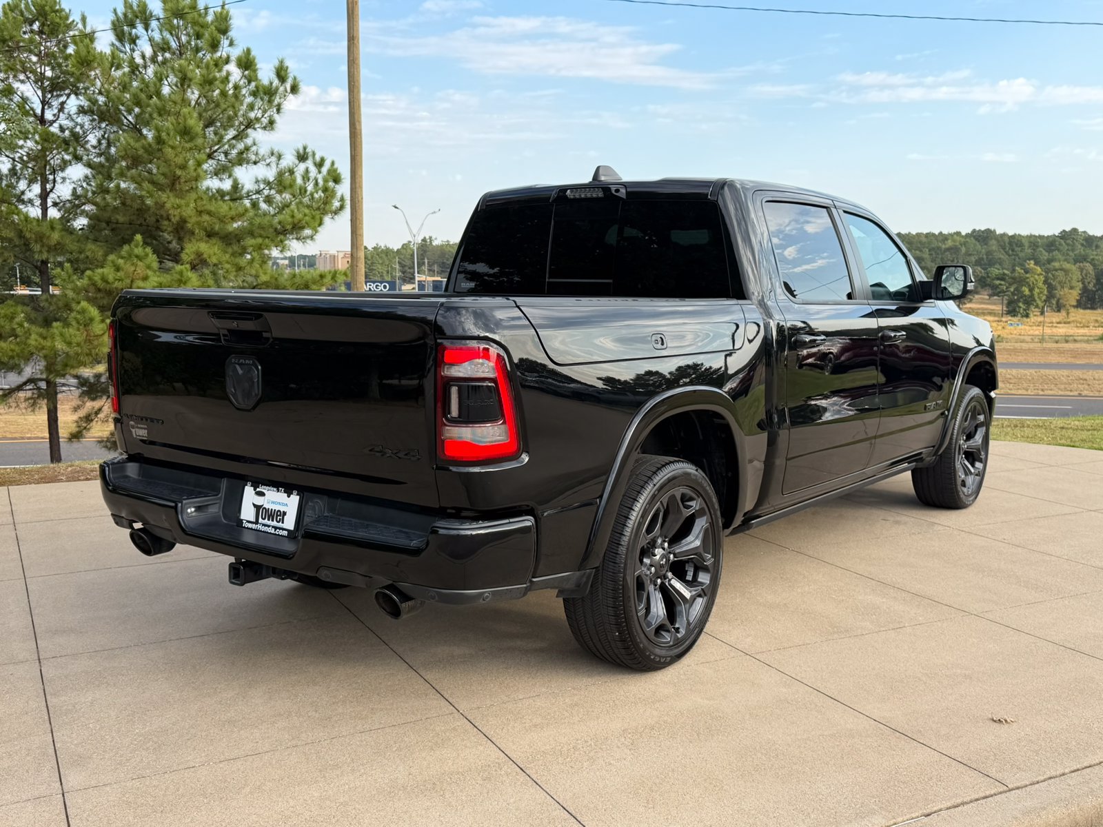 Used 2021 RAM 1500 Limited w/ Night Edition AWD/4WD image 6