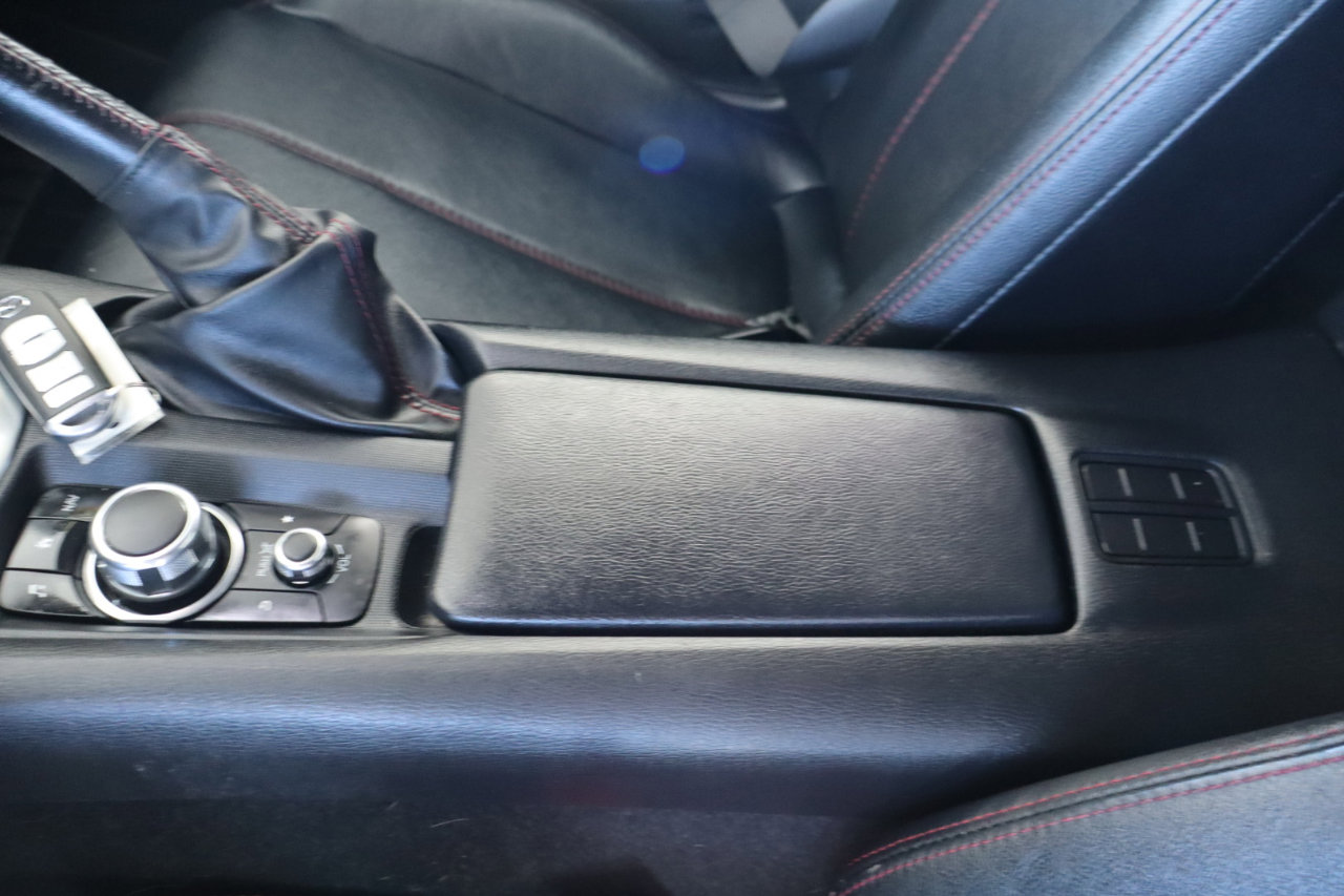 Used 2017 MAZDA MX-5 Miata RF Grand Touring image 30