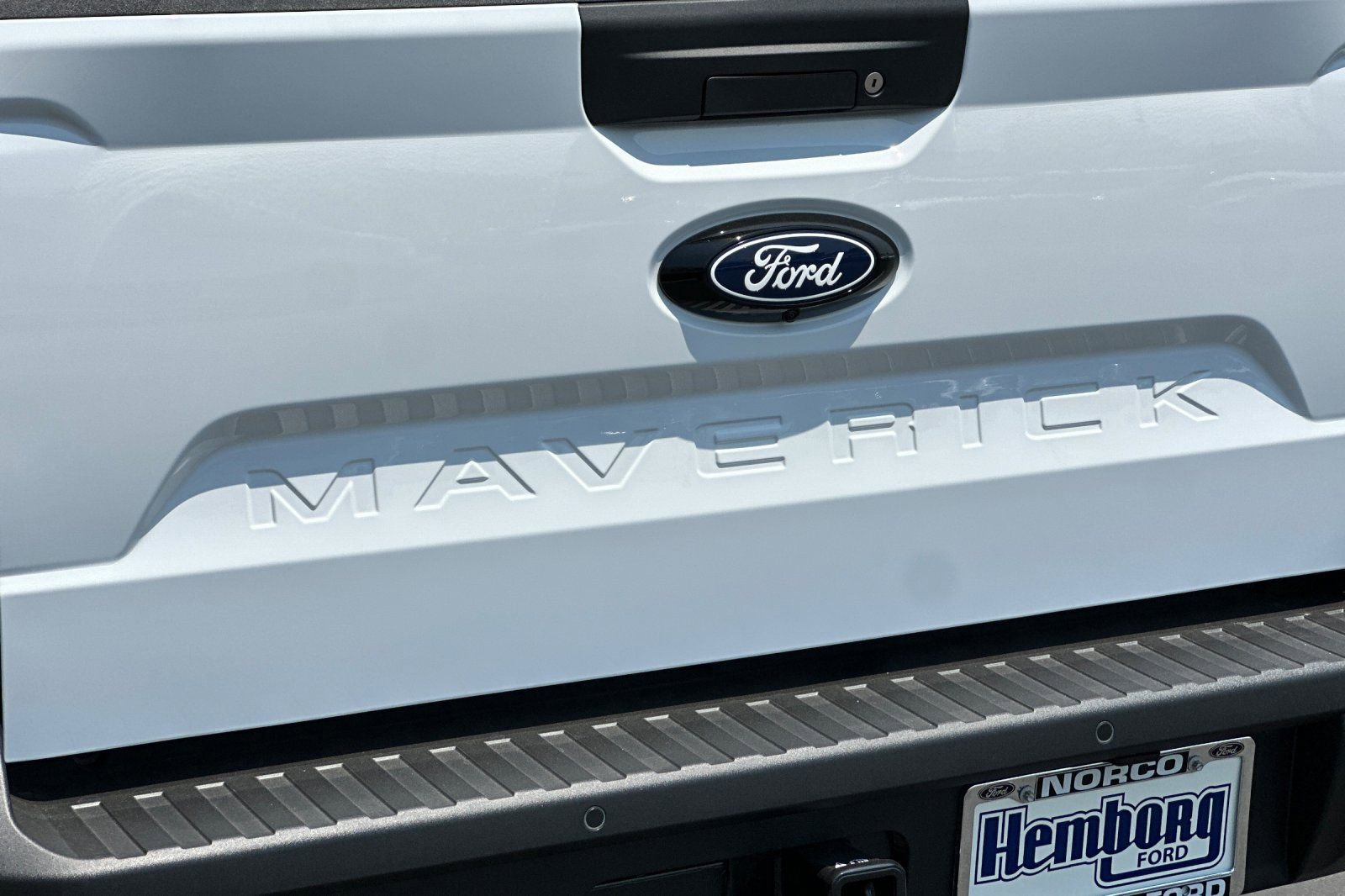 New 2025 Ford Maverick XLT w/ XLT Luxury Package image 25