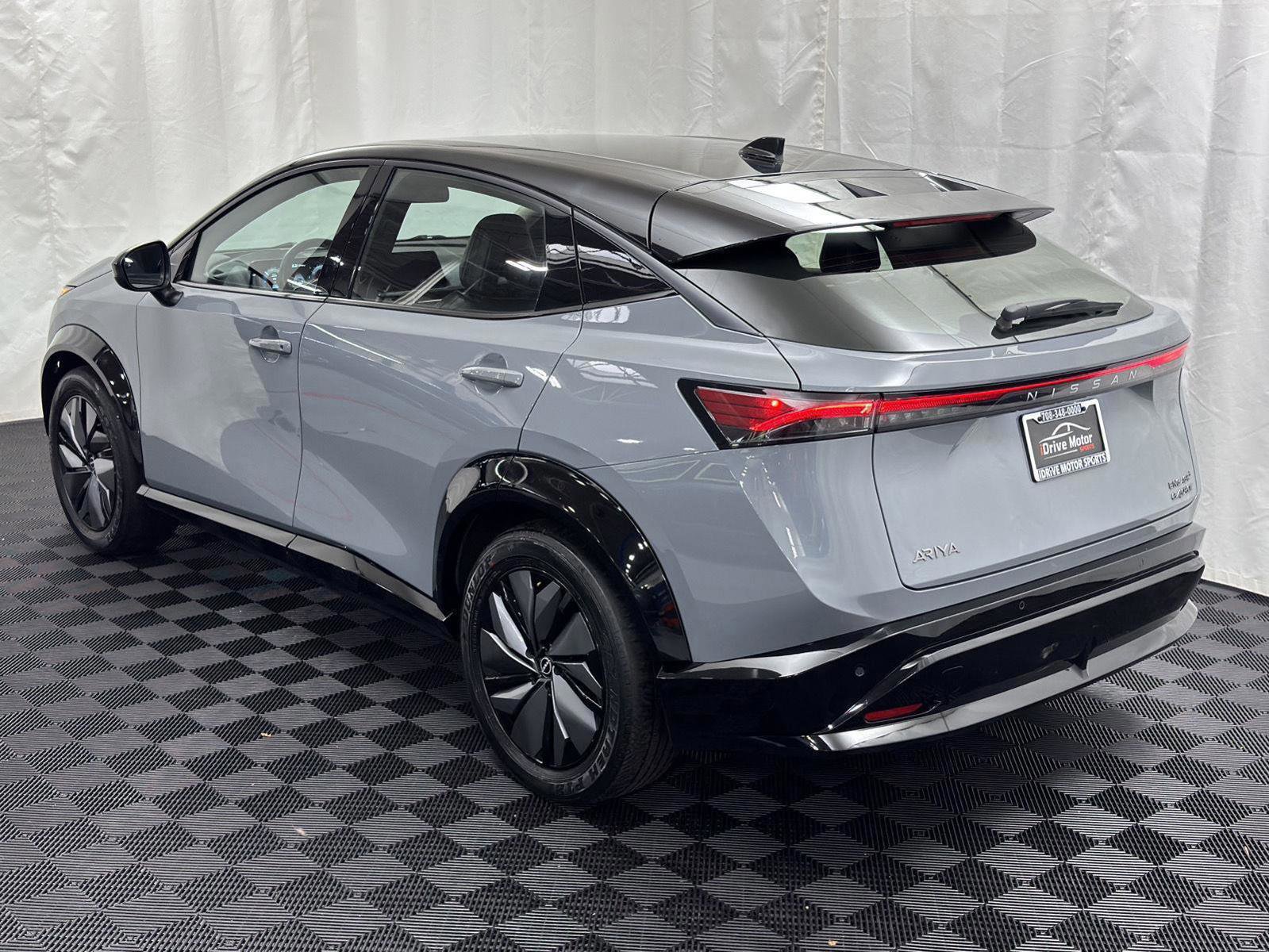 Used 2024 Nissan Ariya AWD image 7