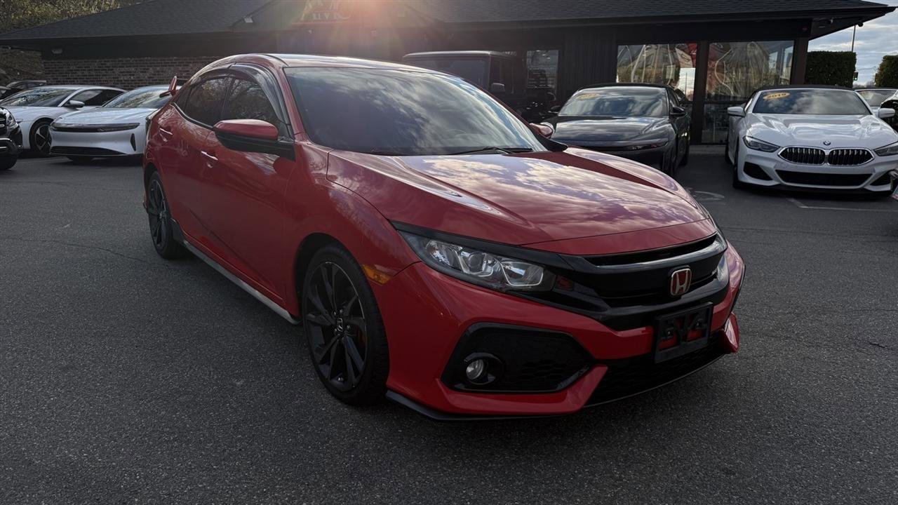 Used 2018 Honda Civic Sport image 12