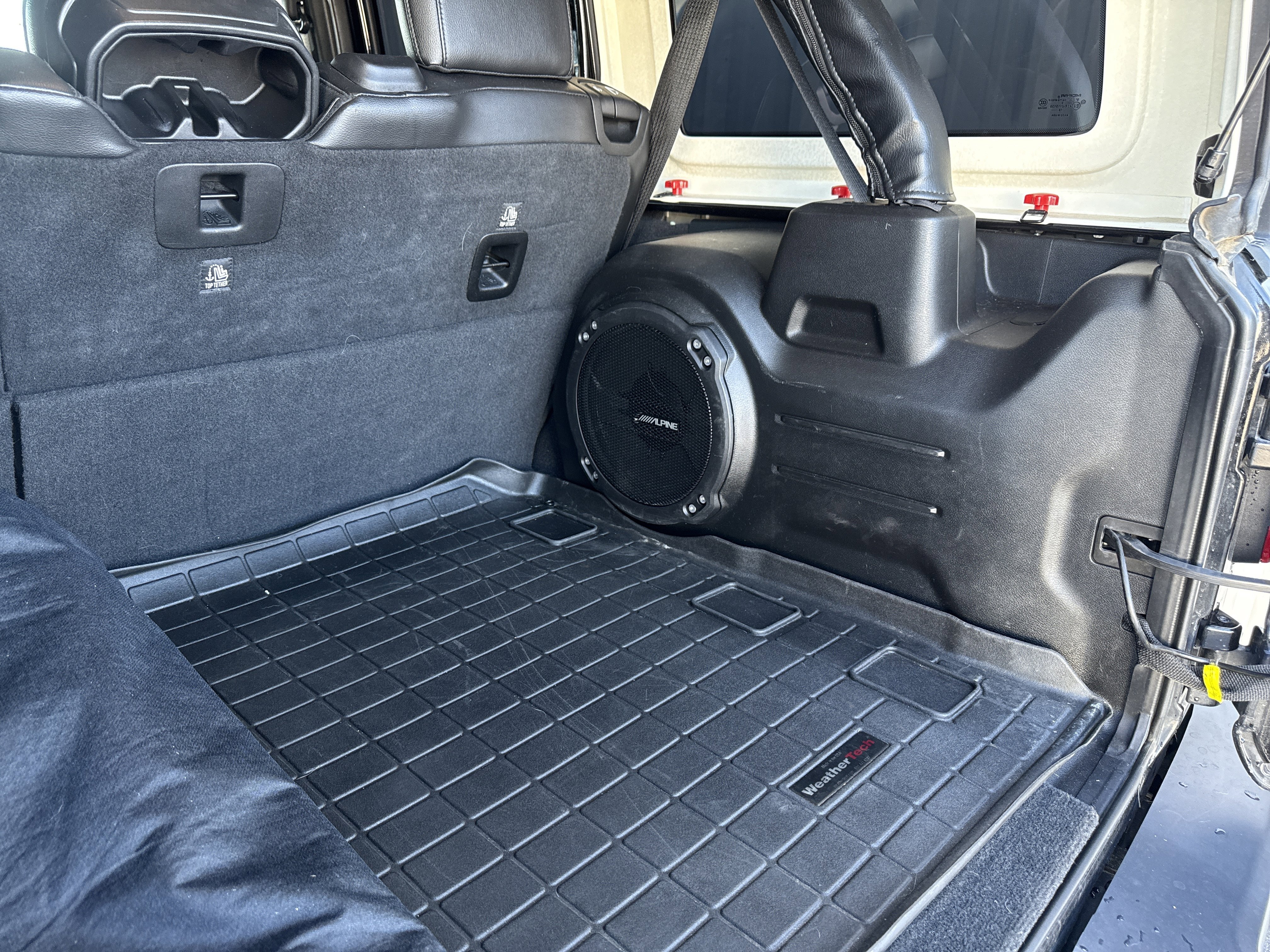 Used 2018 Jeep Wrangler Unlimited Rubicon image 21