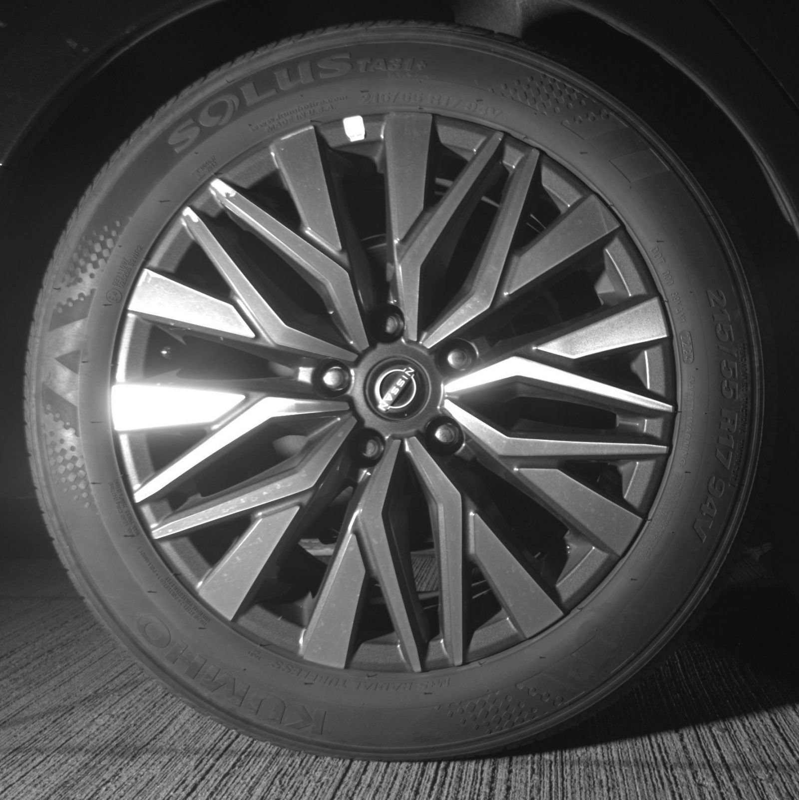 Used 2024 Nissan Altima 2.5 SV FWD image 18
