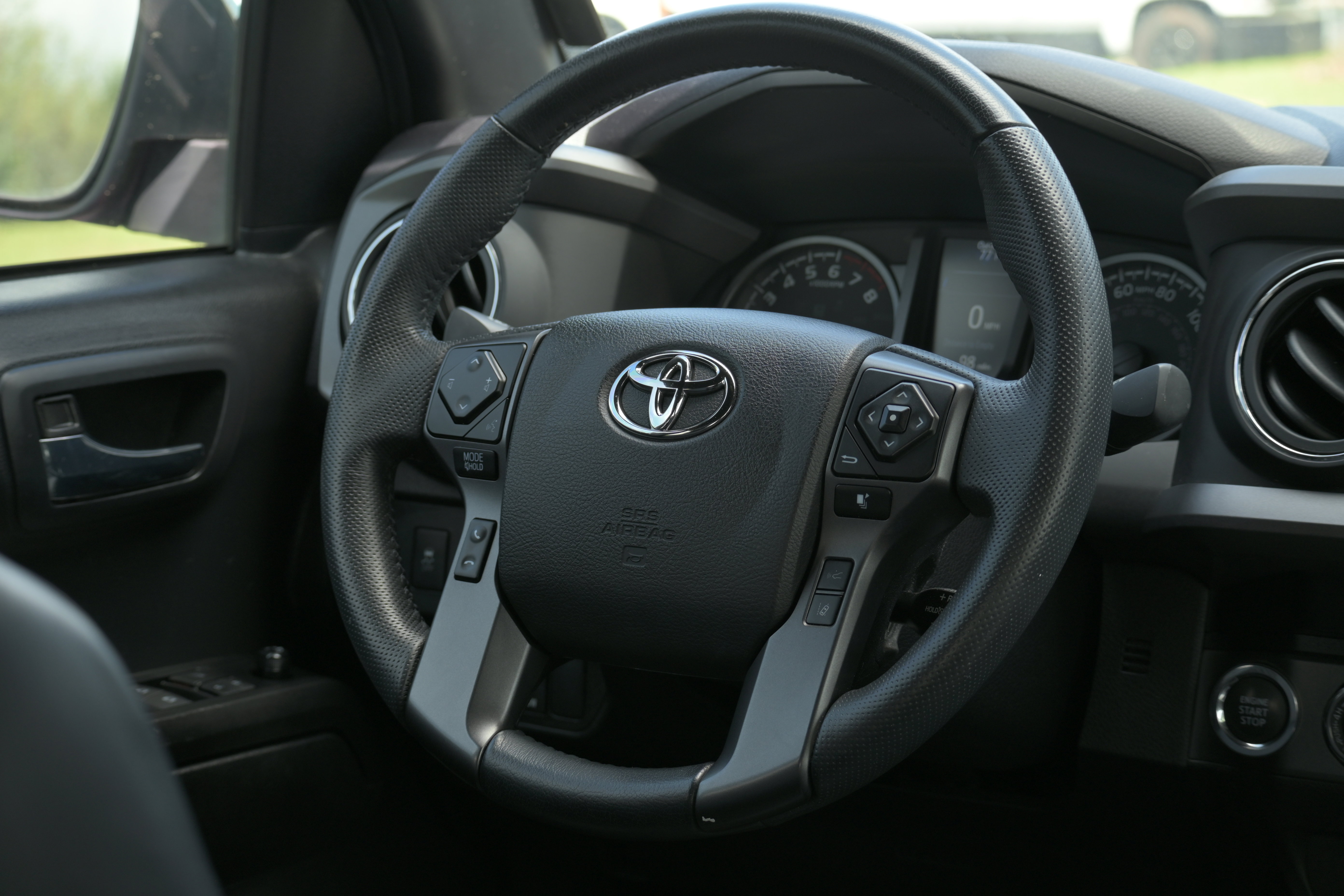 Used 2023 Toyota Tacoma TRD Off-Road w/ TRD Premium Off Road Package image 21