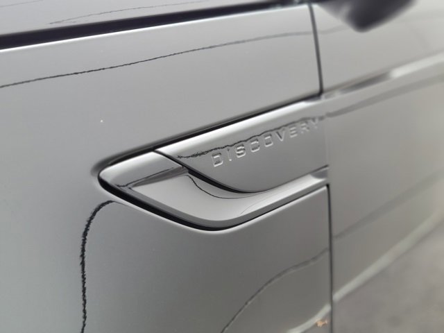 Used 2024 Land Rover Discovery Dynamic SE image 40