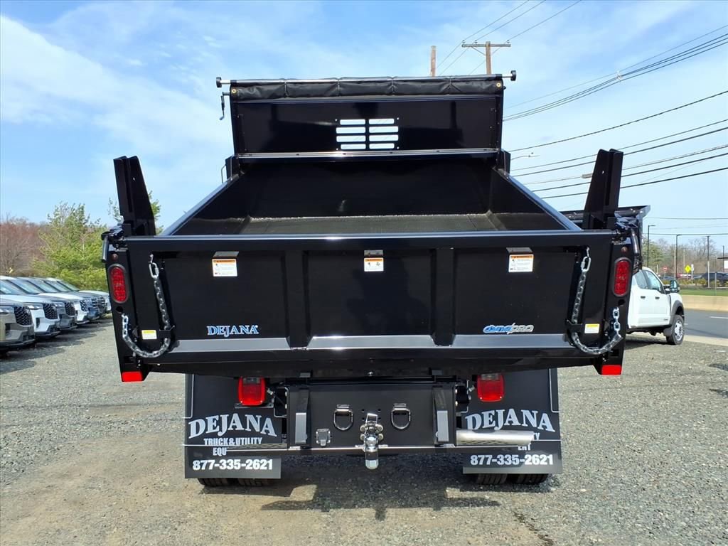 New 2025 Ford F550 4x4 Regular Cab Super Duty image 5