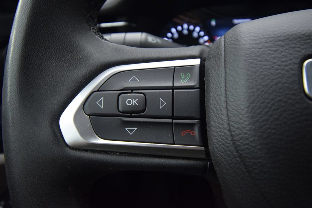Used 2023 Jeep Compass Limited AWD/4WD image 34