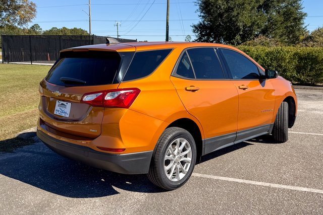 Used 2019 Chevrolet Equinox LS w/ LS Convenience Package image 3