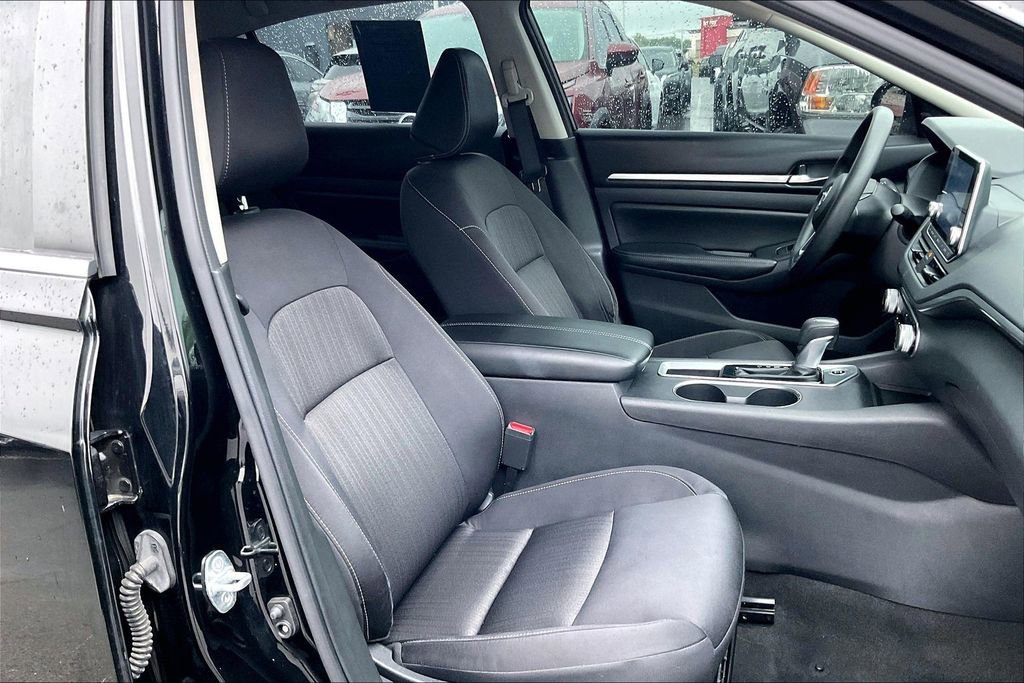 Used 2022 Nissan Altima 2.5 SV image 10