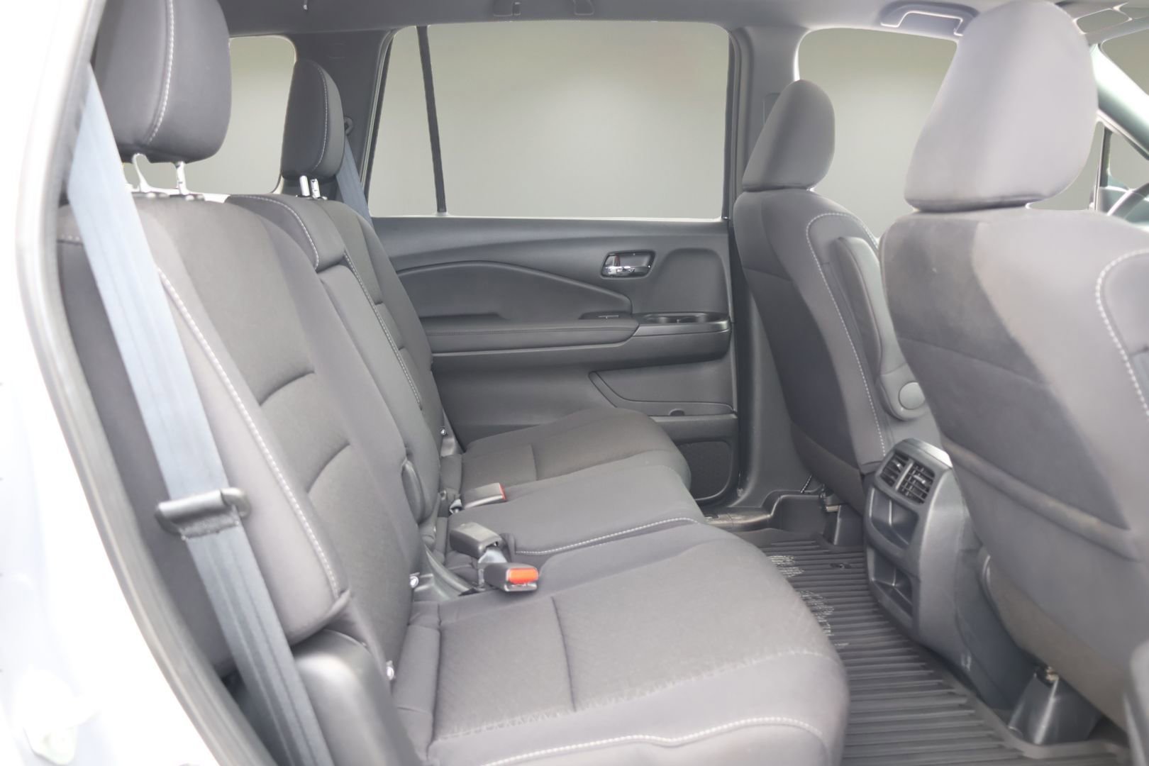 Used 2021 Honda Passport Sport image 16