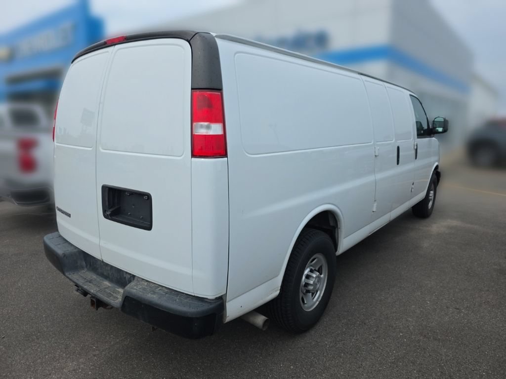 Used 2021 Chevrolet Express 2500 Extended w/ Driver Convenience Package RWD image 4