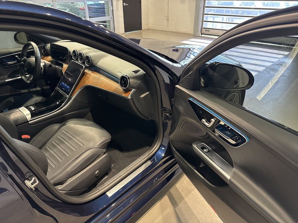 Used 2022 Mercedes-Benz C 300 4MATIC Sedan image 46