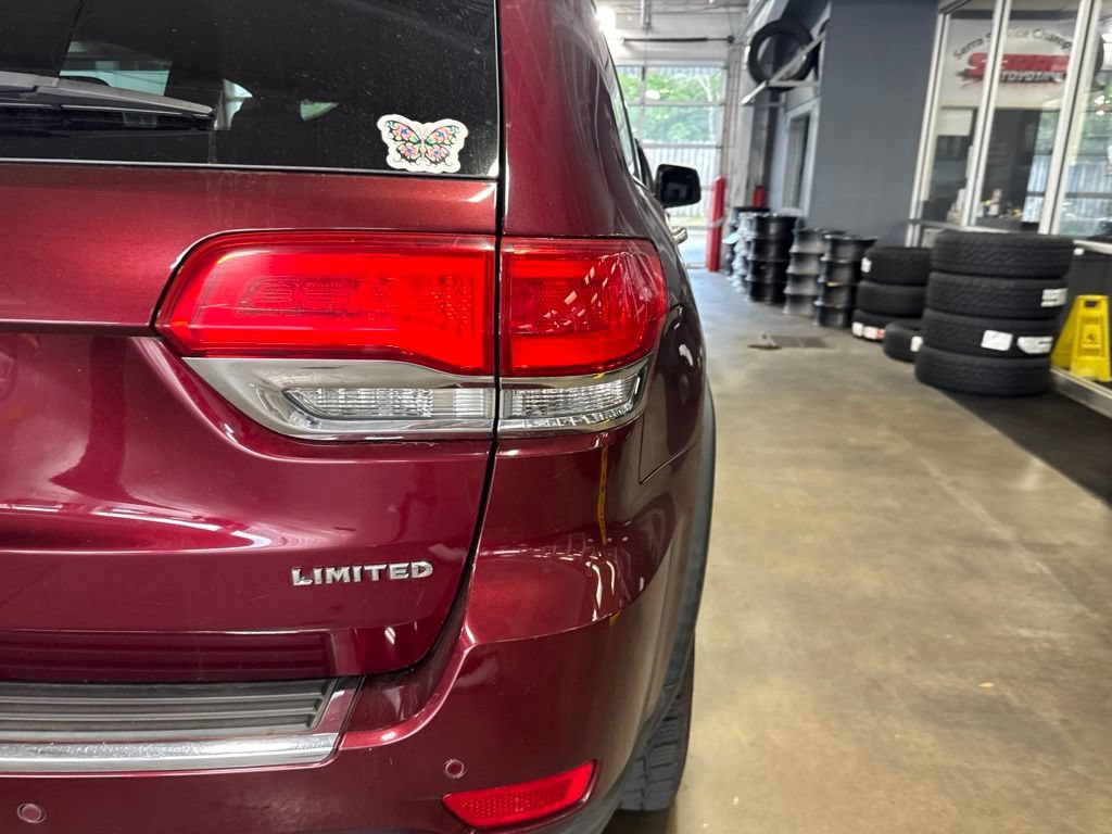 Used 2017 Jeep Grand Cherokee Limited RWD image 7