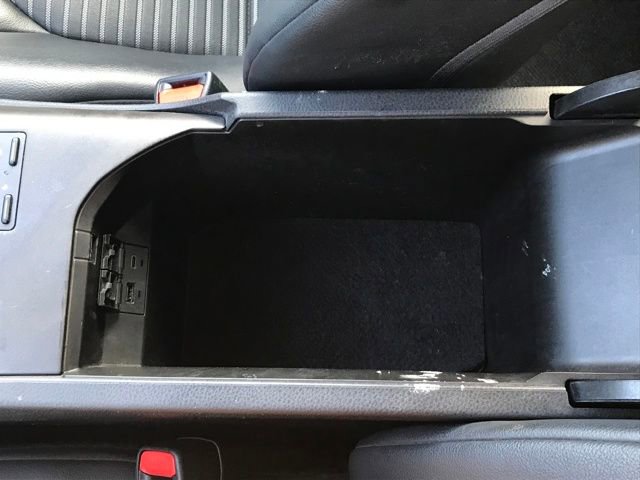 Used 2023 Toyota Camry SE FWD image 15
