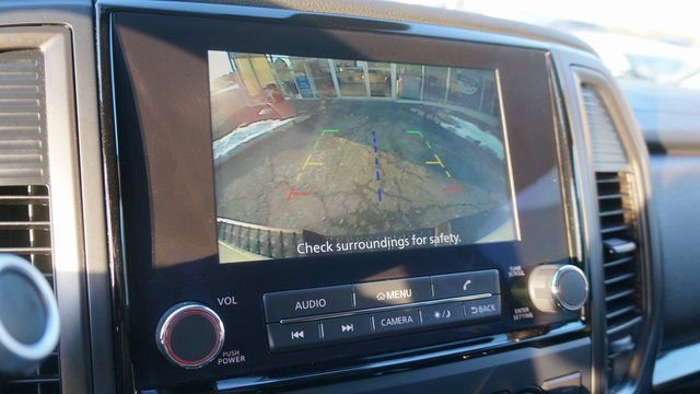 Used 2024 Nissan Titan SV w/ SV Convenience Package image 17