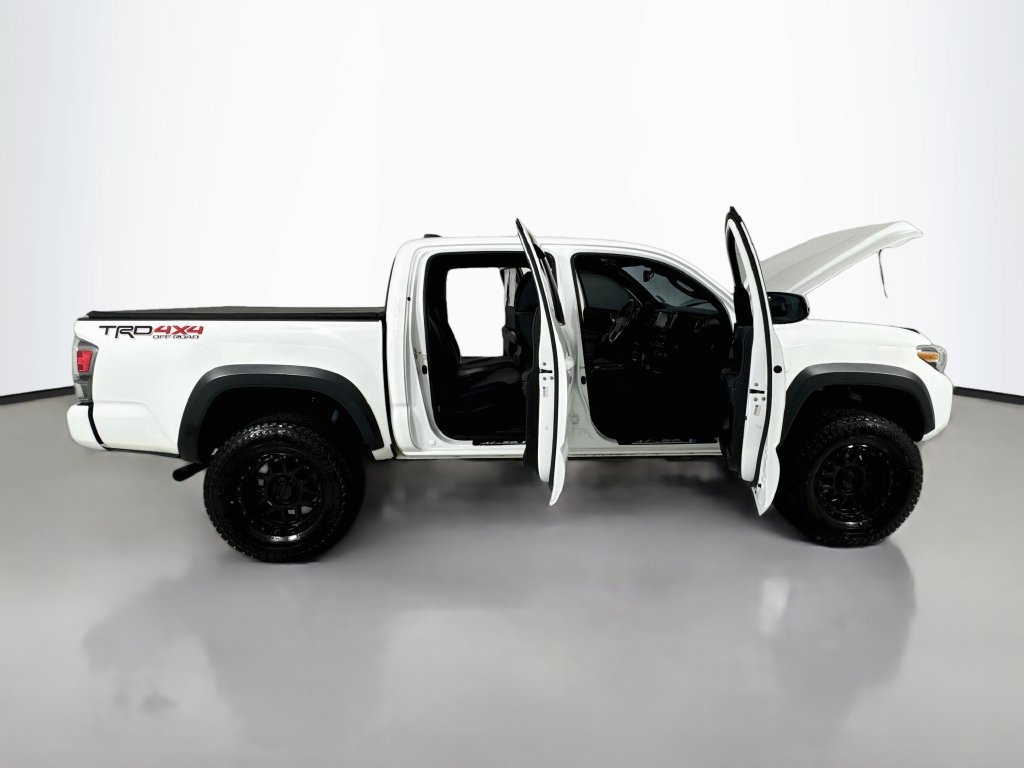 Used 2020 Toyota Tacoma TRD Off-Road w/ Technology Package AWD/4WD image 26