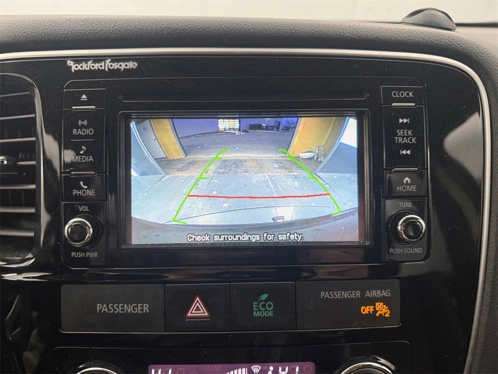 Used 2016 Mitsubishi Outlander GT image 18