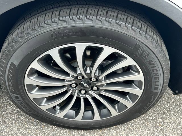 Used 2020 Lincoln Aviator Reserve w/ Equipment Group 201A image 19