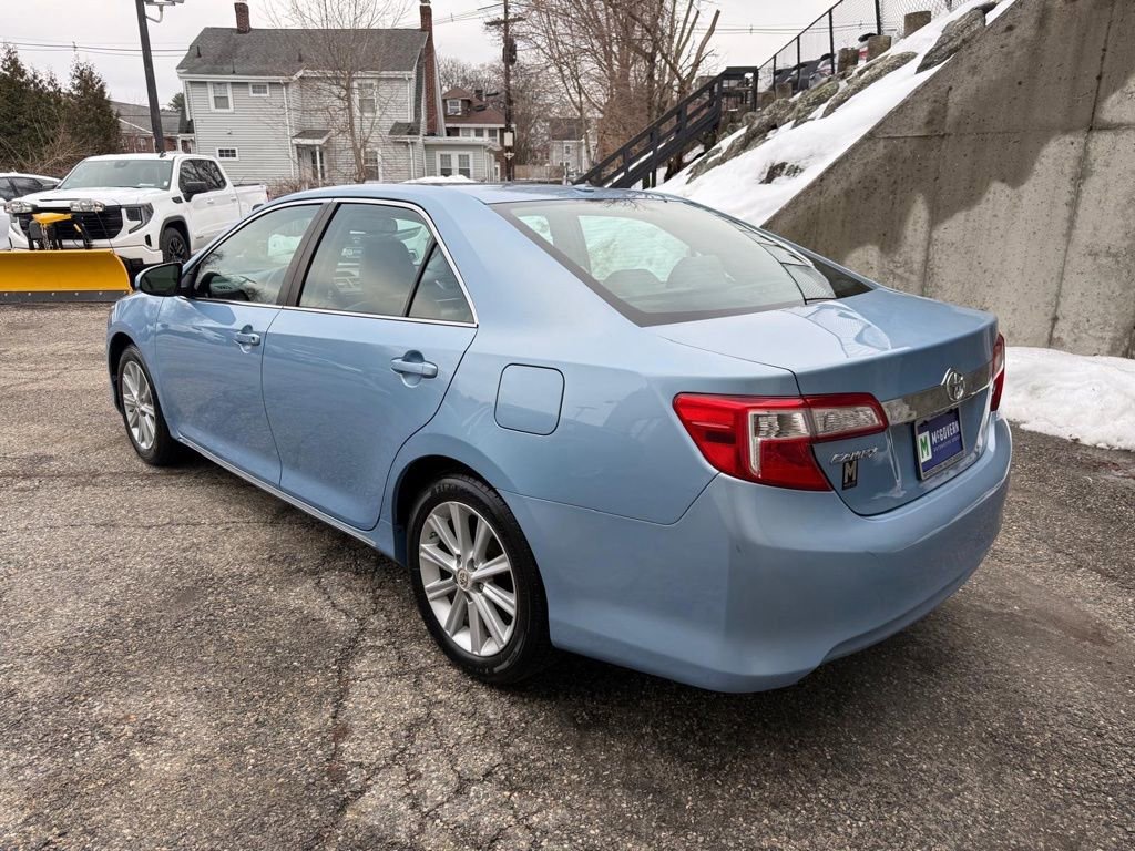 Used 2012 Toyota Camry XLE w/ Leather Pkg image 3
