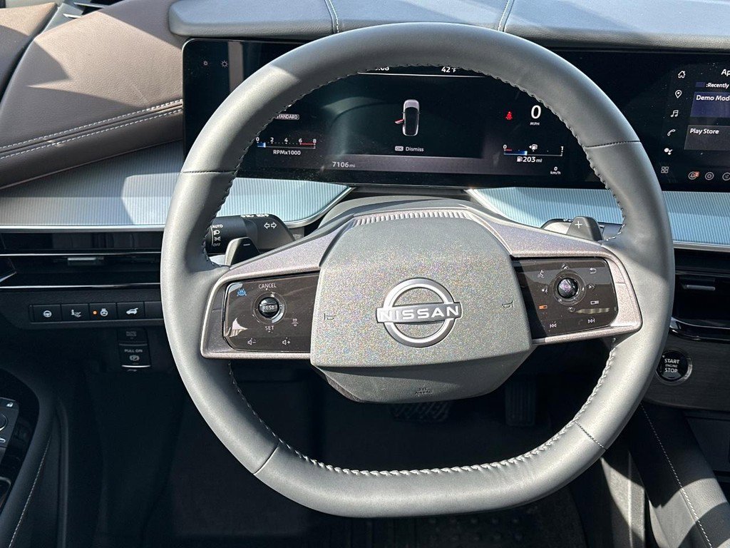 Used 2025 Nissan Murano Platinum image 14