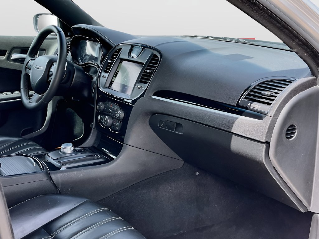 Used 2023 Chrysler 300 S RWD image 31