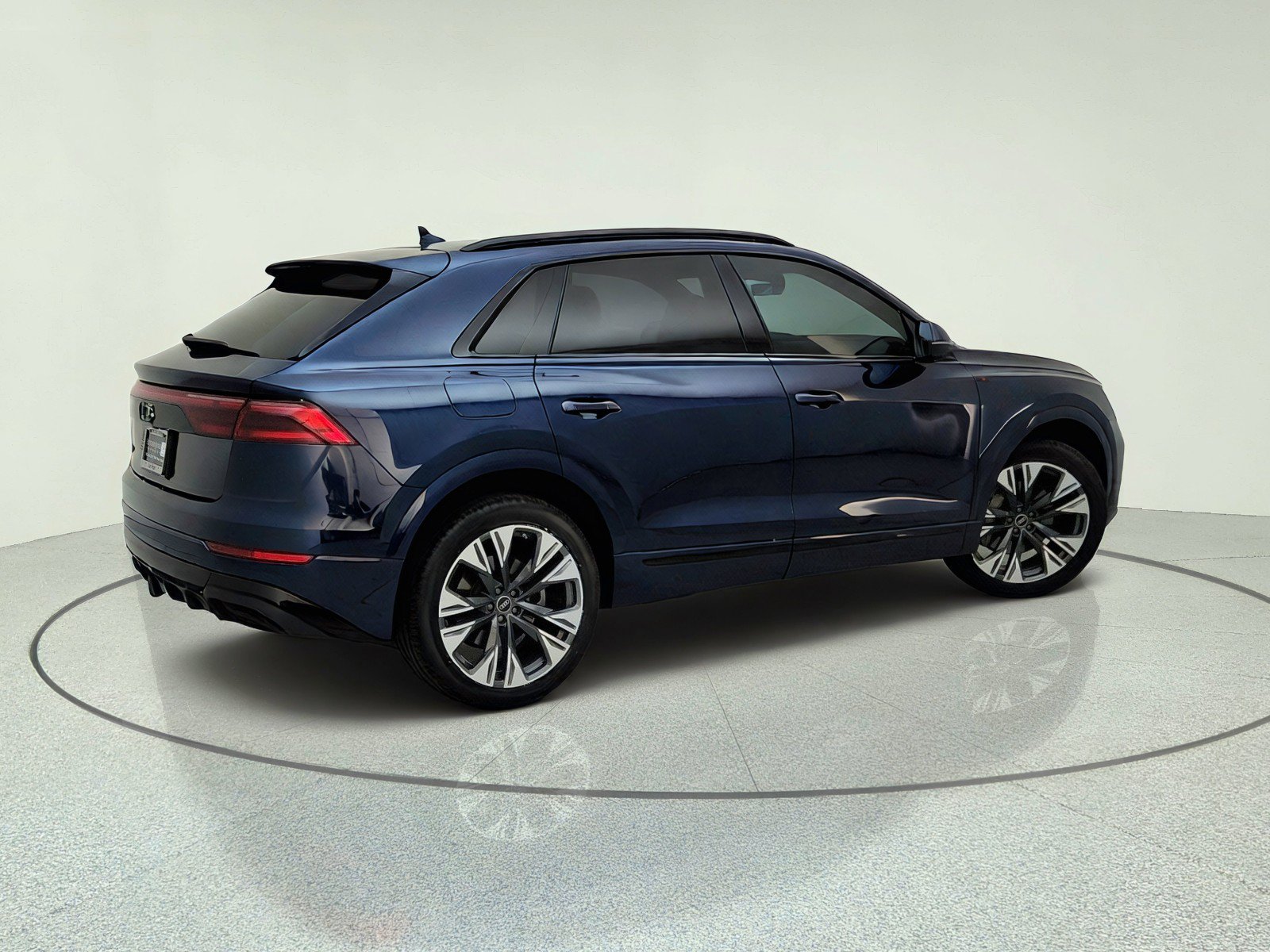Used 2025 Audi Q8 Premium Plus AWD/4WD image 6