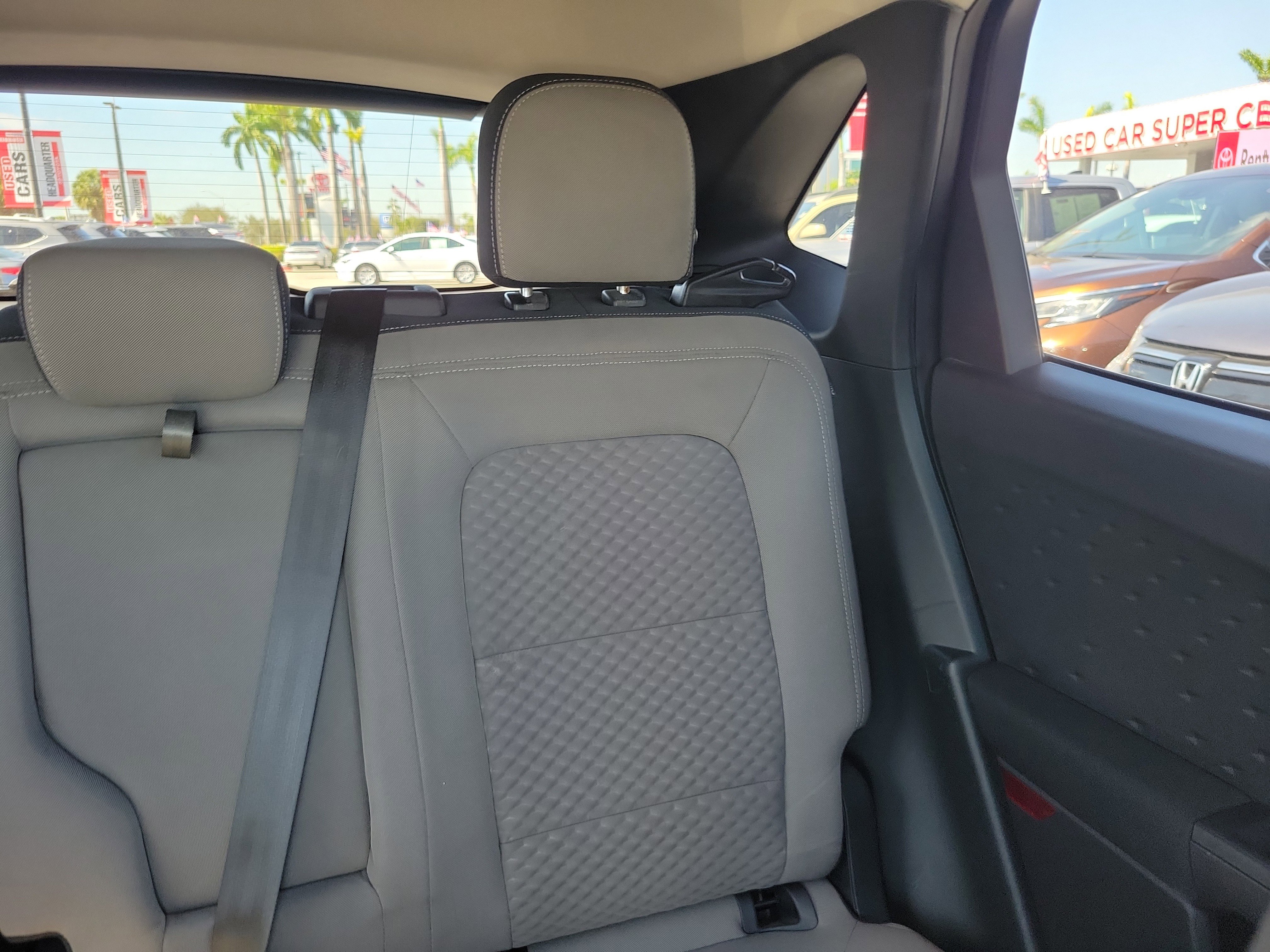 Used 2020 Ford Escape SE image 21