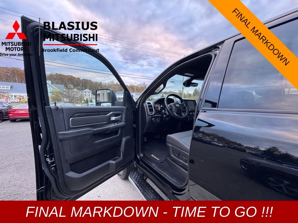 Used 2024 RAM 2500 Big Horn w/ Bed Utility Group image 8