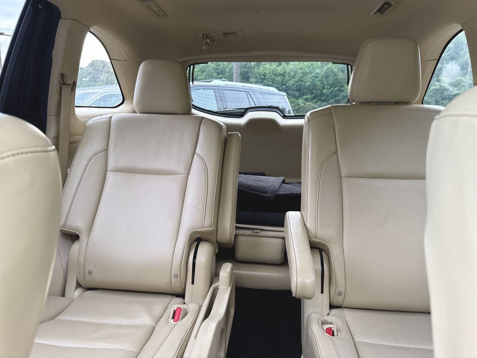 Used 2015 Toyota Highlander Limited AWD/4WD image 4