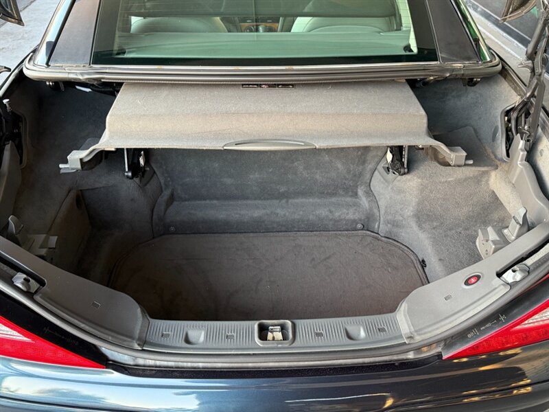 Used 2007 Mercedes-Benz SL 550 image 35