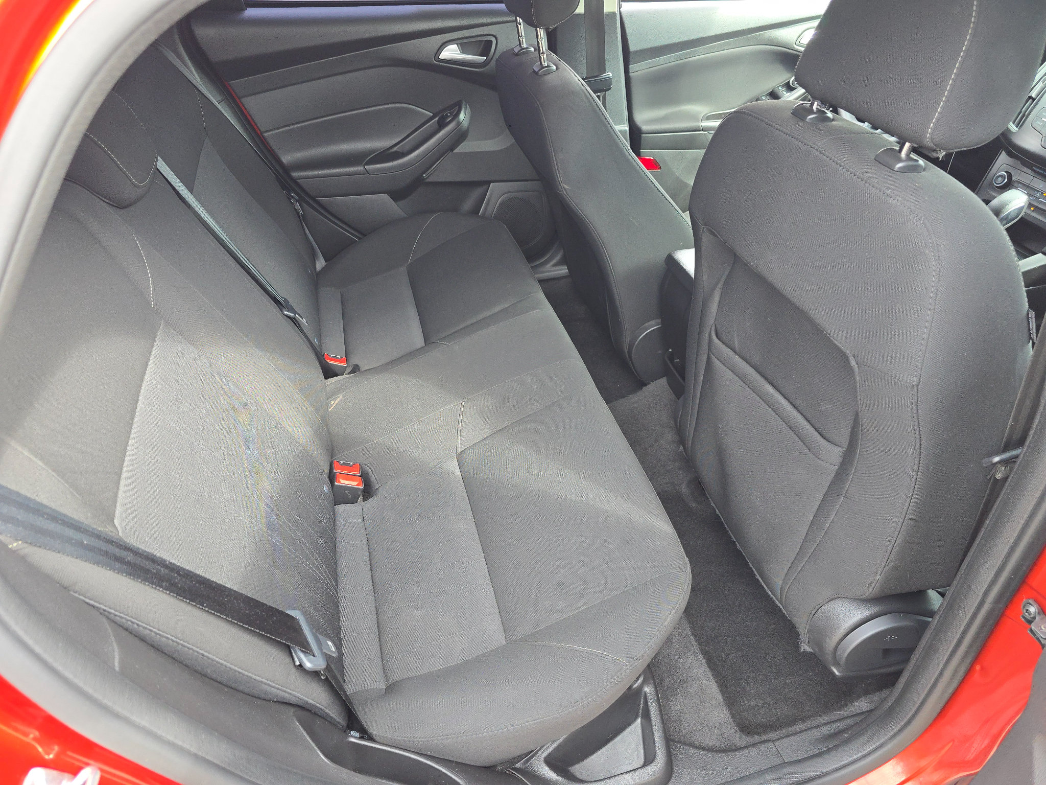 Used 2018 Ford Focus SE FWD image 10