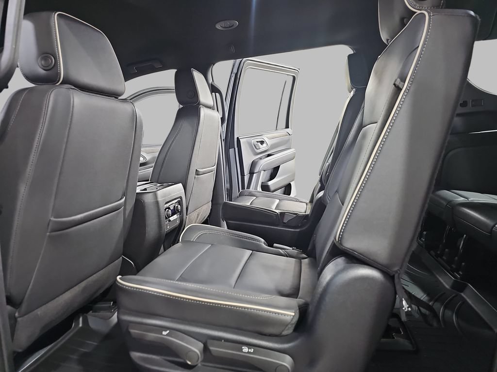 Certified 2023 Chevrolet Suburban Premier AWD/4WD image 21