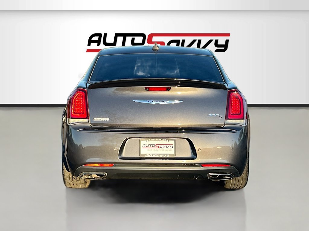 Used 2020 Chrysler 300 S w/ 300S Premium Group RWD image 6