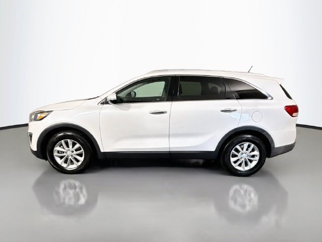 Used 2017 Kia Sorento FWD image 6