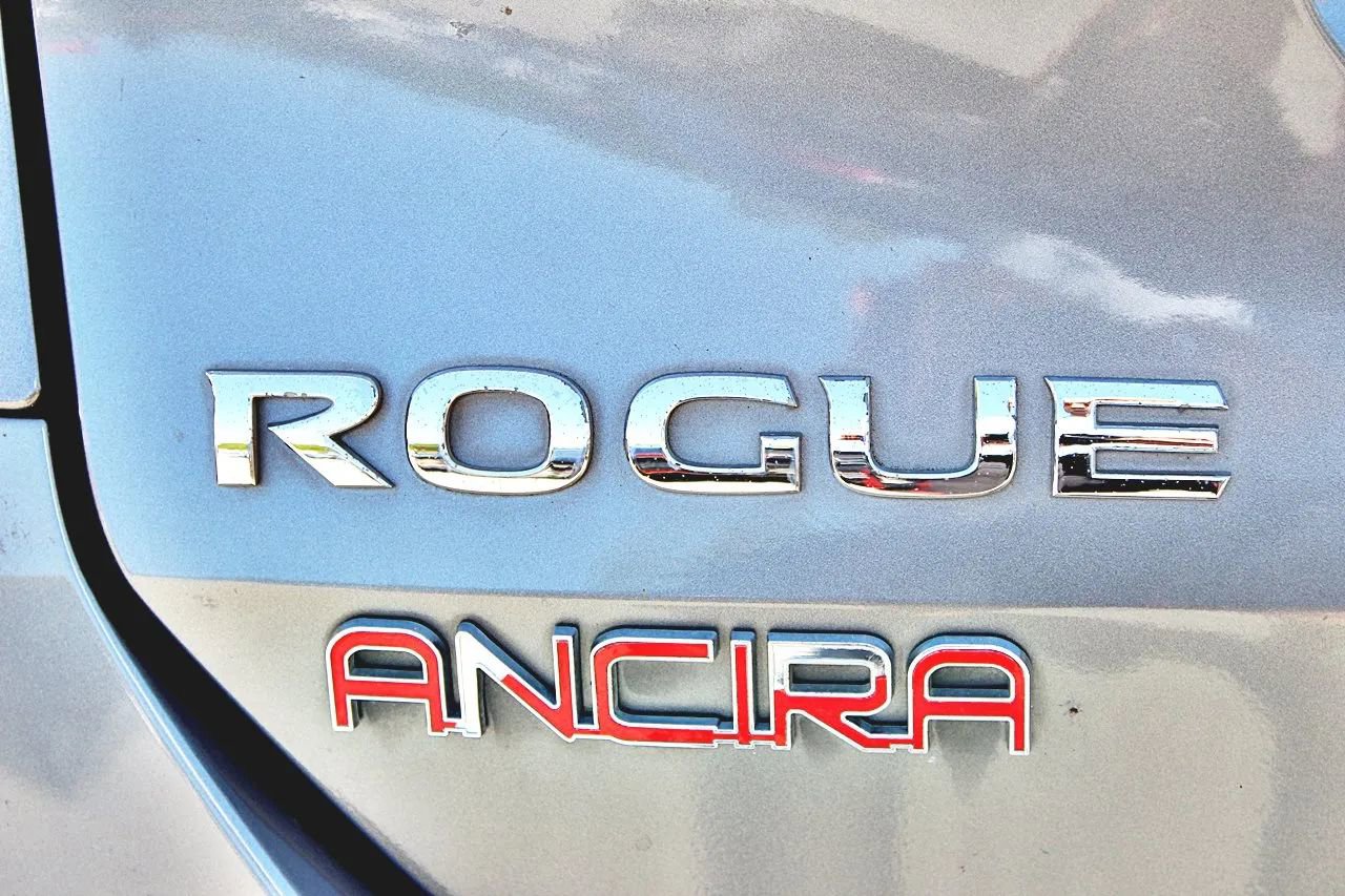 Used 2014 Nissan Rogue SV FWD image 6