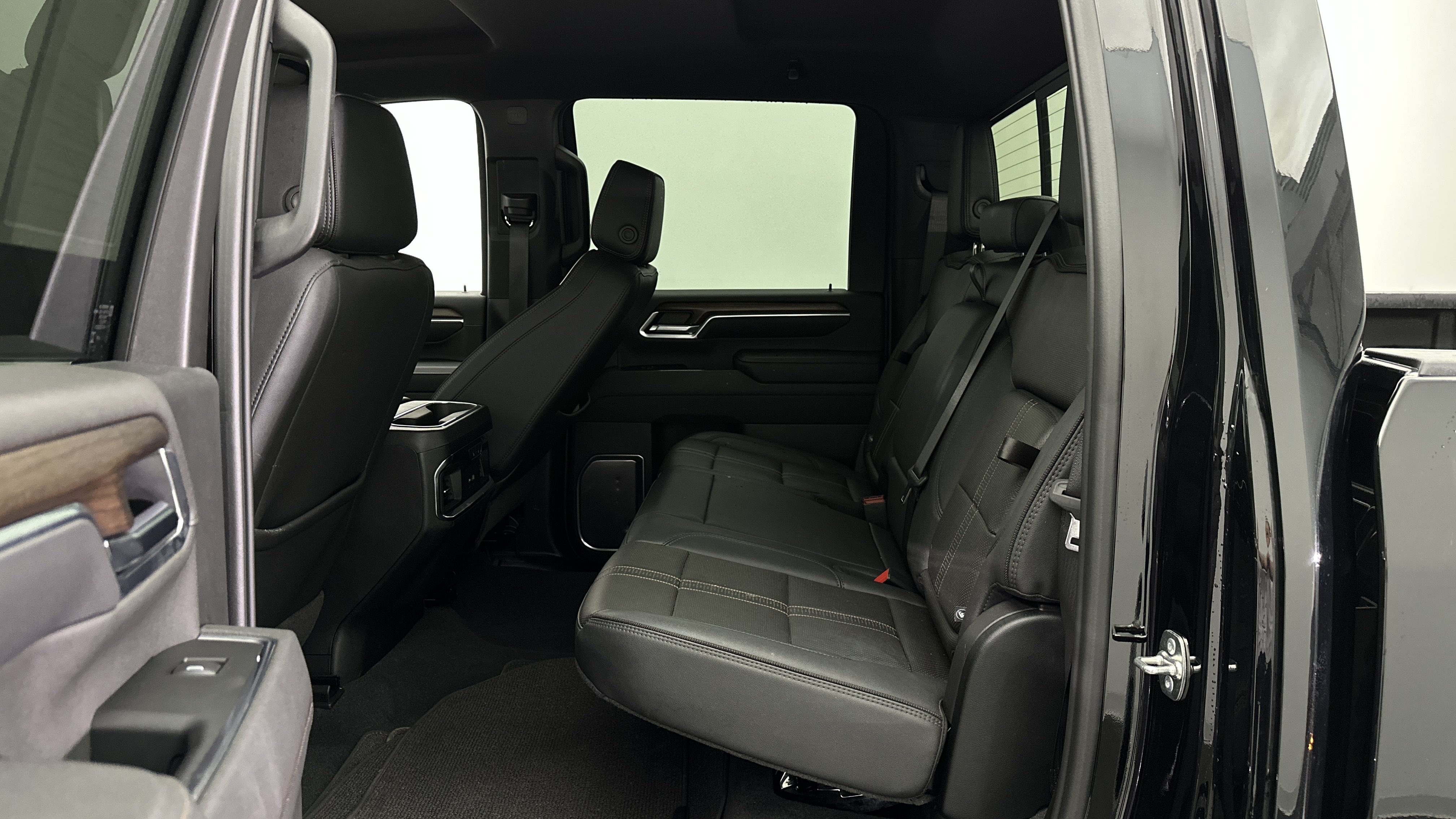 Used 2026 Chevrolet Silverado 3500 High Country AWD/4WD image 26